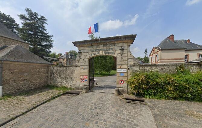 (78) La Cour des comptes condamne des responsables d’AgroParisTech pour la vente de mobilier de l’État au domaine de Grignon
